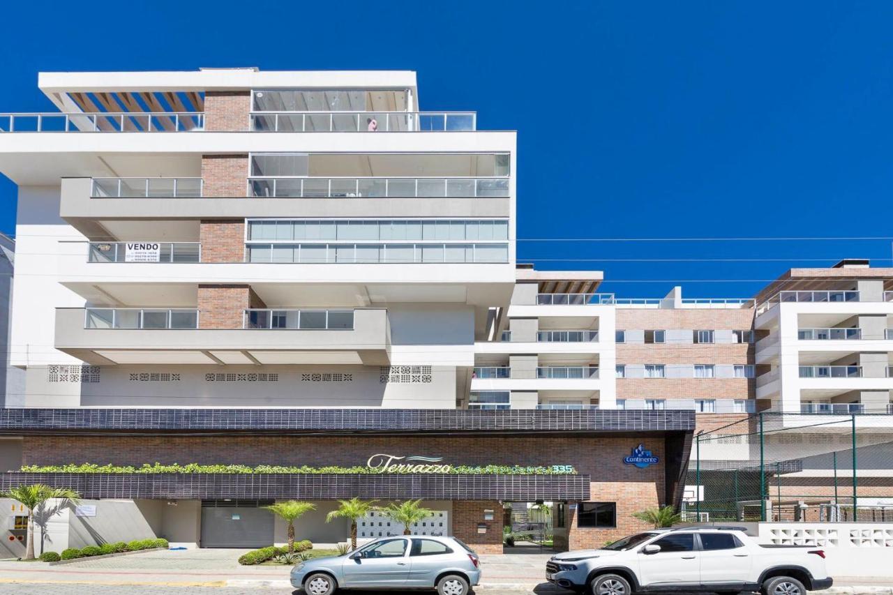 Terrazzo 602B - Cobertura duplex à poucos metros da praia de Bombas - Condomínio com piscina - Academia - Solário Bombinhas Extérieur photo