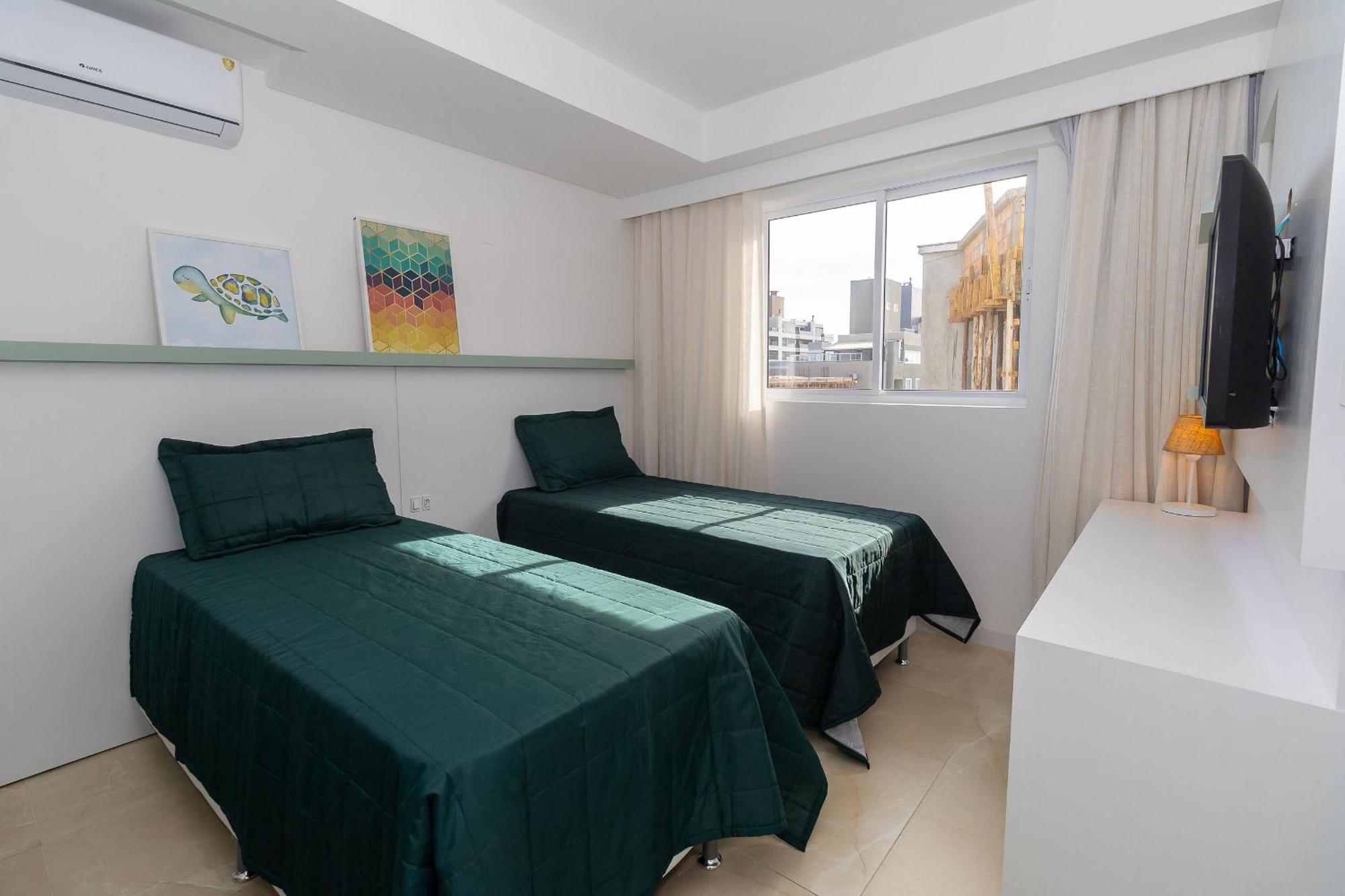 Terrazzo 602B - Cobertura duplex à poucos metros da praia de Bombas - Condomínio com piscina - Academia - Solário Bombinhas Extérieur photo